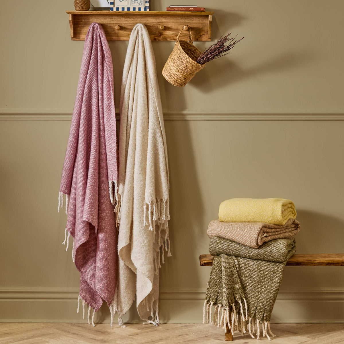 Isla Woven Tasselled Throw Heather