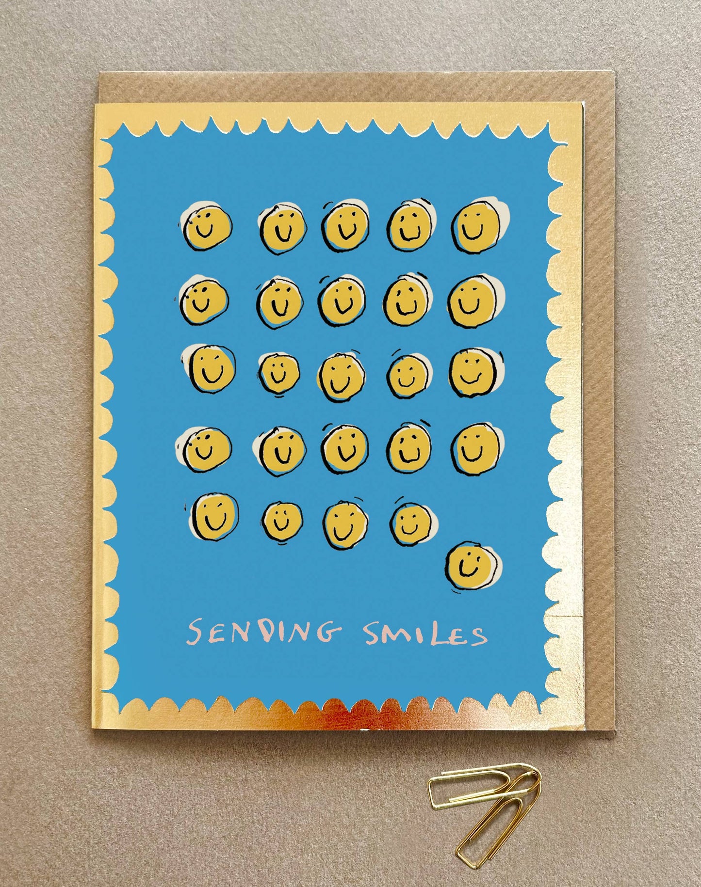 'Sending Smiles ' Greetings card FP3556